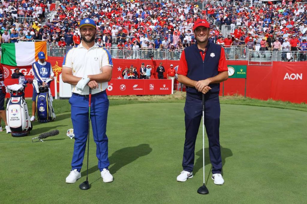 Beim Ryder Cup 2021 besiegt er seinen Vorgänger an der Spitze der Weltrangliste, Jon Rahm.